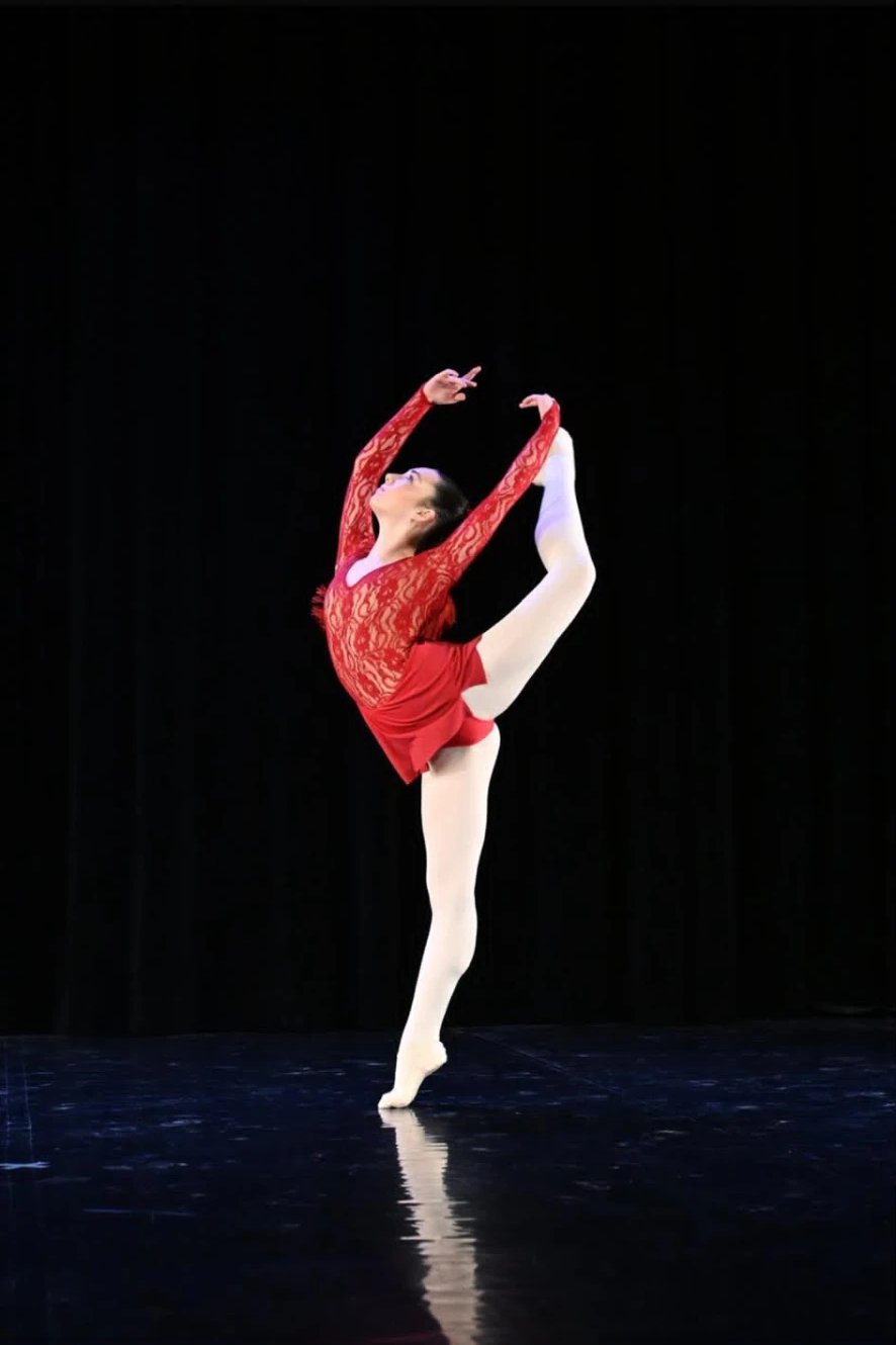 Élève en variation classique sur scène